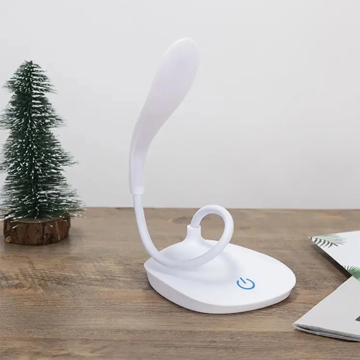 LED Reading Desk Lamp Portable Desk Lamp USB Charging Table Light Touch Dimming Learn Eye Protection Light Room Office Lighting